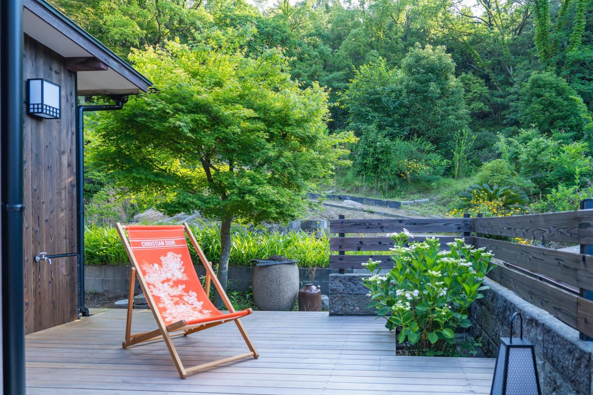 Juju Kiseki House Villa Naoshima Exteriör bild