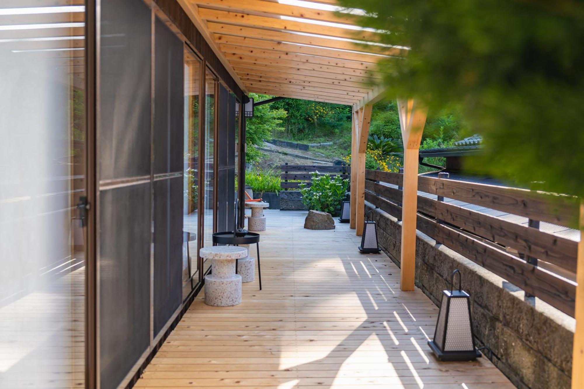 Juju Kiseki House Villa Naoshima Exteriör bild